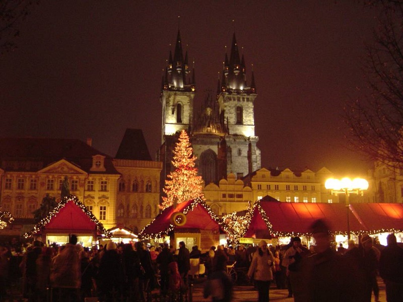 Live a magical Christmas in Prague